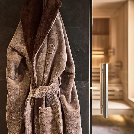 Hotel The